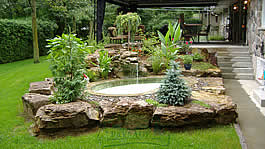Archambault Paysage, conception d'aménagement paysager et jardin d'eau, pose et nettoyage de pavé-uni, gazon naturel et synthétique.